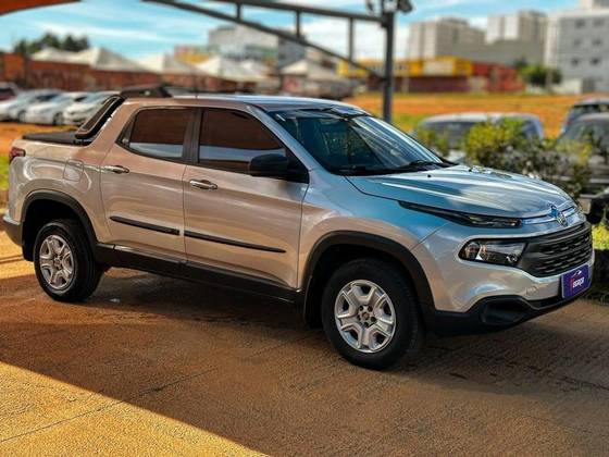 FIAT TORO 1.8 16V EVO FLEX FREEDOM AT6 FIAT TORO 1.8 16V EVO FLEX FREEDOM AT6